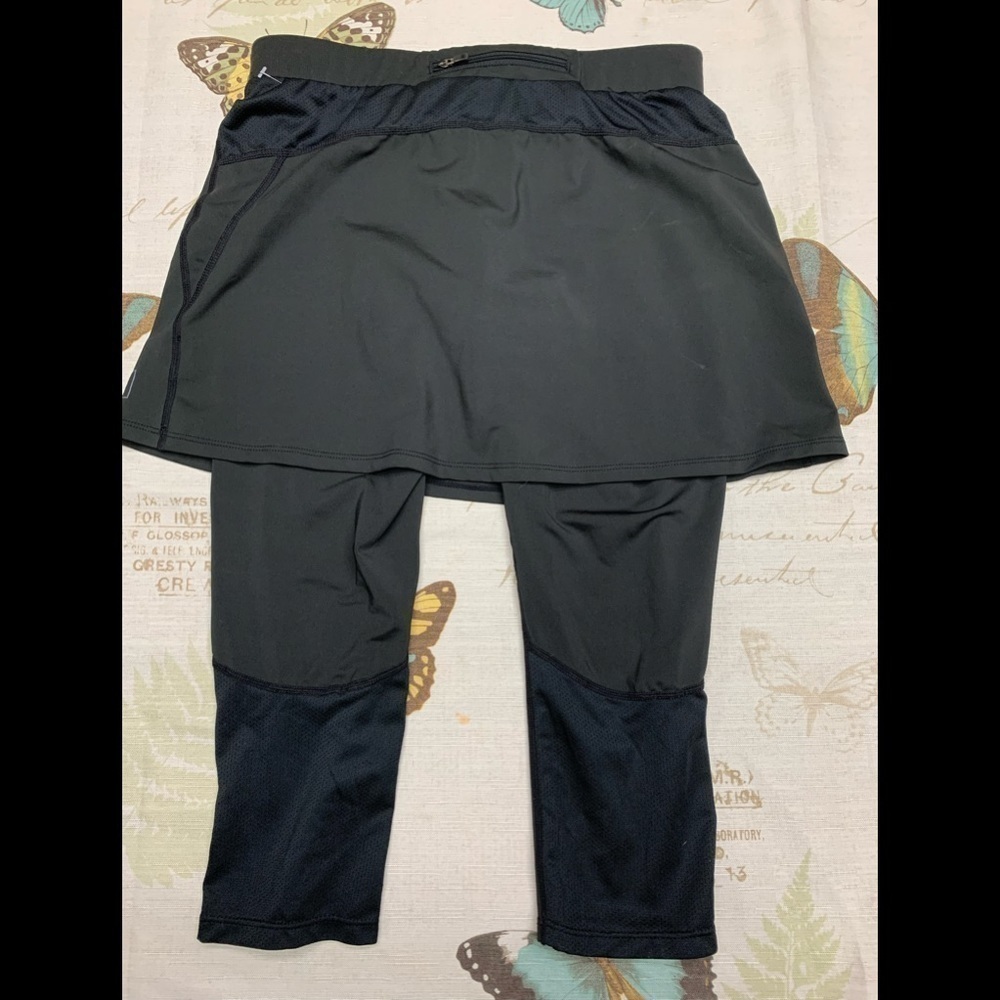 REI‎ 2 in 1 skirt and leggings XXS - Picture 2 of 4